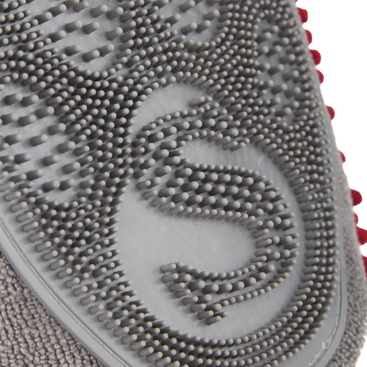 Scruffs Noodle Grooming Mitt Burgundy