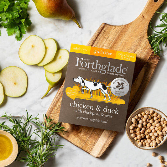 Forthglade Gourmet Chicken & Duck with Chickpea & Pear Wet Dog Food Tray 395g